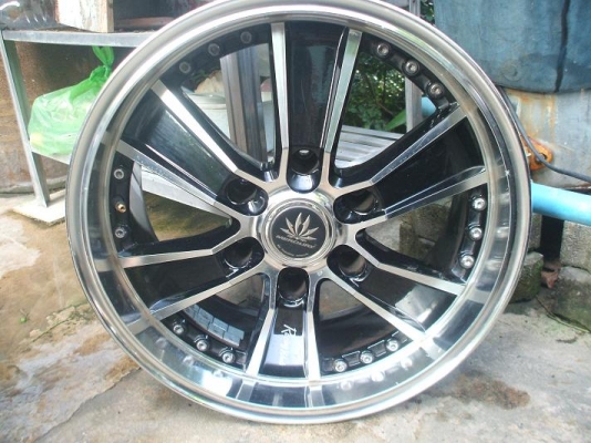 ขายแม็กซ์ กระบะ ขอบ 17 แบบ 6 รู สภาพกริ๊ปๆ