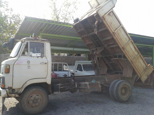 ขาย 6ล้อดั้มพ์  KM 310  เครื่อง 6 สูบ เครื่องดี ยางดี มีสโลว์