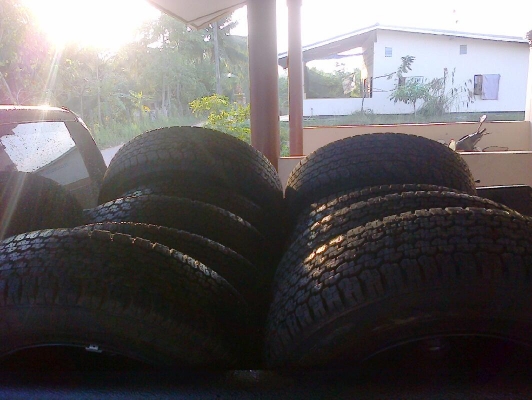 ล้อกระทะ16พร้อมยาง205R16บิดโตนดูเลอร์689ป้ายแดง