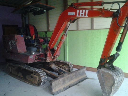 ขายรถแทรกเตอร์ komatsu d2 รุ่น5 ผานสไลน์ สภาพพร้อมใช้งาน