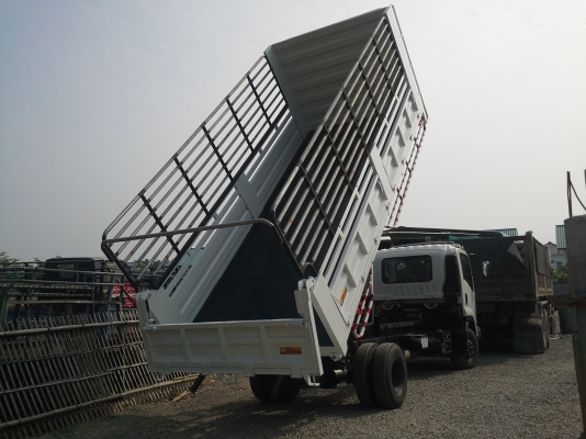 รับติดตั้งประกอบดั้มพ์ รถ 10 ล้อ สามมิตร 6ล้อ  รถปิ๊กอัพ ติดตั้งเครน  ราคากันเอง