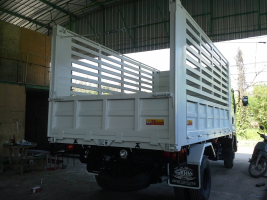 รับติดตั้งประกอบดั้มพ์ รถ 10 ล้อ สามมิตร 6ล้อ  รถปิ๊กอัพ ติดตั้งเครน  ราคากันเอง