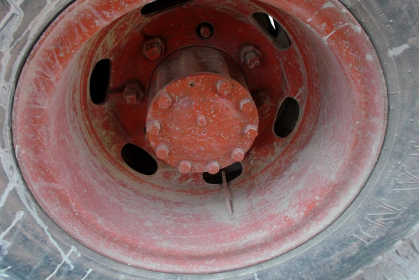 ขายด่วนรถสิบล้อโม่ปุนโม่ตรง6คิวคายาบ้าเครืองV8เครือง265แรง ขายด่วนรถสิบล้อโม่ปุนโม่ตรง6คิวคายาบ้าเครืองV8เครือง265แรง