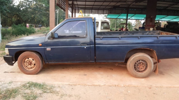 **75,000 บ.ต่อรอง**ขายกระบะตอนเดียว ราคาเบาๆ NISSAN BIG-M 2.5BD ฝาแดงจอดค้งแท้ ปี39/96 เครื่องเดิมเกียร์เดิม ฝาแดงแรงฤิทธิ์ อึดทน ประหยัด ช่วงล่างคัสซีดี มีตำหนิตามรูป กรบะดีพื้นปูกระบะ หัวเก๋งดี ภายในโอเค พ.พาวเวอร์ แอร์มีระบบ ยางดี4เส้น ทะเบียนเต็ม รถใช