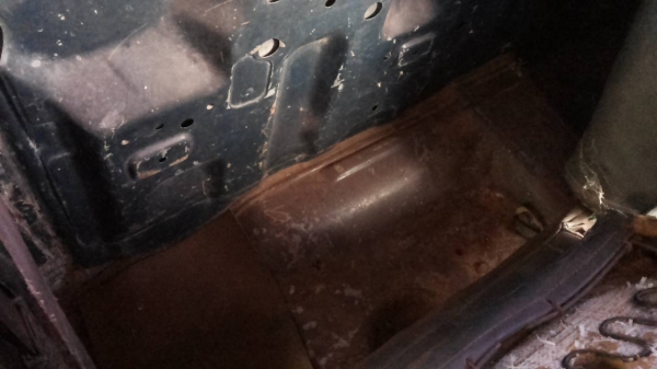 **75,000 บ.ต่อรอง**ขายกระบะตอนเดียว ราคาเบาๆ NISSAN BIG-M 2.5BD ฝาแดงจอดค้งแท้ ปี39/96 เครื่องเดิมเกียร์เดิม ฝาแดงแรงฤิทธิ์ อึดทน ประหยัด ช่วงล่างคัสซีดี มีตำหนิตามรูป กรบะดีพื้นปูกระบะ หัวเก๋งดี ภายในโอเค พ.พาวเวอร์ แอร์มีระบบ ยางดี4เส้น ทะเบียนเต็ม รถใช