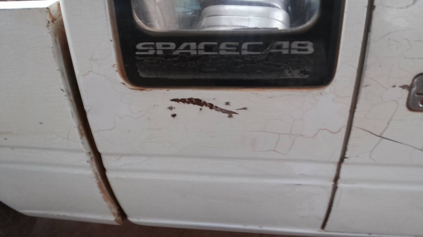 ***ขายแล้วครับขอบคุณ Truck2hand ขาย กระบะแค็ปมังกรทอง90HP ยอดนิยมราคาถูกๆ ISUZU SPACECAB 2.5SL ปี36/93 เครื่องเดิมเกียร์เดิม เครื่องดีแห้งดี ช่วงล่างแน่นดี คัสซีสวยเดิม กระบะไม่สวยพื้นผุตามรูป แปลงหน้า"แป๊ะยิ้ม" ภายในโอเค พ.พาวเวอร์ แอร์มีระบบ ล