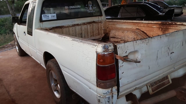 ***ขายแล้วครับขอบคุณ Truck2hand ขาย กระบะแค็ปมังกรทอง90HP ยอดนิยมราคาถูกๆ ISUZU SPACECAB 2.5SL ปี36/93 เครื่องเดิมเกียร์เดิม เครื่องดีแห้งดี ช่วงล่างแน่นดี คัสซีสวยเดิม กระบะไม่สวยพื้นผุตามรูป แปลงหน้า"แป๊ะยิ้ม" ภายในโอเค พ.พาวเวอร์ แอร์มีระบบ ล