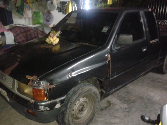 ISUZU TFR ปี 2536 ขายตามสภาพดูเอา ISUZU TFR ปี 2536 ขายตามสภาพดูเอา