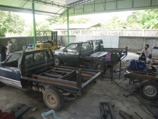 รับติดตั้งประกอบดั้มพ์ รถปิ๊กอัพ รถ 6 ล้อ ราคากันเอง