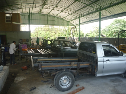 รับติดตั้งประกอบดั้มพ์ รถปิ๊กอัพ รถ 6 ล้อ ราคากันเอง