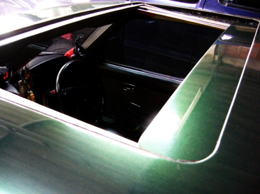 benz w123 ปี 1988 เครื่อง2 jz twinturbo เกียร์ออโต้ ซันรูฟไฟฟ้า สีเขียวหัวเป็ดเดิม ๆ ภายในเขียว ไม่เคยดมแก๊ส กันชนบิ๊กแท้ ๆ  ครับ