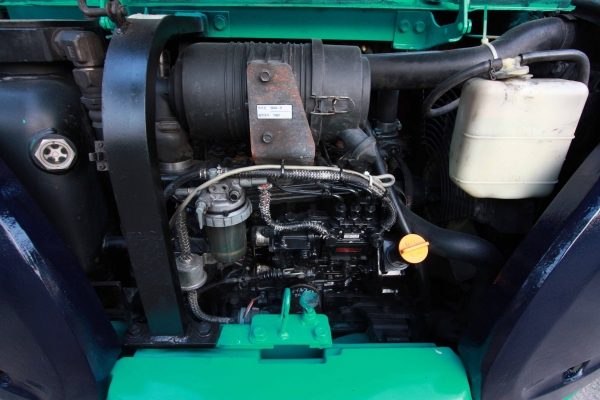 ขายแม็คโค KOMATSU PC35R-8  มี VDO ทดลองขับให้ดู นำเข้าจากญี่ปุ่น ไม่เคยผ่านการใช้งานในไทย ติดต่อ 086-775-7900