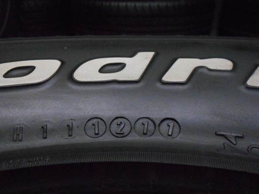 ขายยาง BF Goodrich All -Terrain 265/75/16 ปี 11 ดอก 1 cm 1 ชุด/ใส่-ถ่วงฟรีค่ะ