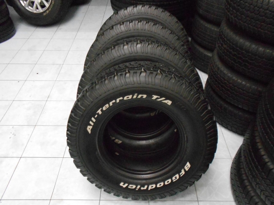 ขายยาง BF Goodrich All -Terrain 265/75/16 ปี 11 ดอก 1 cm 1 ชุด/ใส่-ถ่วงฟรีค่ะ