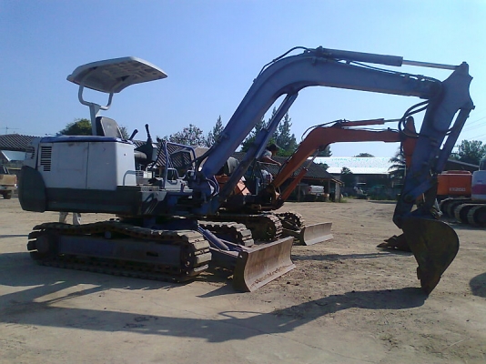 รถขุด MITSUBISHI MM35B มีลายหัวเจาะ