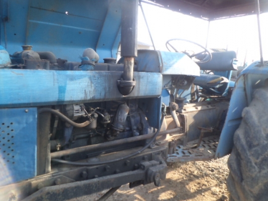 นาทีทองต้องการขาย รถไถ LEY LAND MODEL 272  71 HP ราคาวันนี้ลดอีกทีครับเคาะครั้งสุดท้าย เหลือเต็มๆ 90000