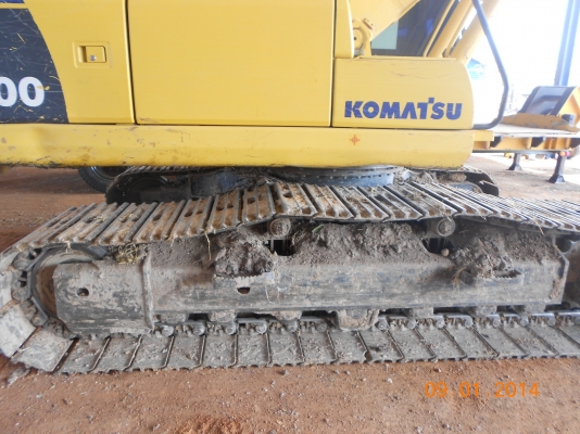 ขาย komassu PC 200 - 7 ปี 2003 สภาพพร้อมใช้งาน ปั๊มแรง ช่วงล่างดี ไมค์ 8xxx  ช.ม. รถออกห้าง เอกสารพร้อม