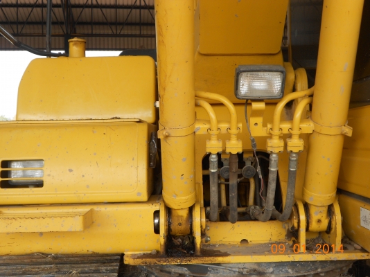 ขาย komassu PC 200 - 7 ปี 2003 สภาพพร้อมใช้งาน ปั๊มแรง ช่วงล่างดี ไมค์ 8xxx  ช.ม. รถออกห้าง เอกสารพร้อม