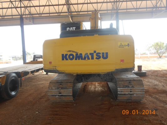 ขาย komassu PC 200 - 7 ปี 2003 สภาพพร้อมใช้งาน ปั๊มแรง ช่วงล่างดี ไมค์ 8xxx  ช.ม. รถออกห้าง เอกสารพร้อม