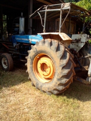 FORD 6600 T5 ปั้มเหลี่ยม ไอดีกลม หาง3  หาง7 เล่มทะเบียนพร้อม