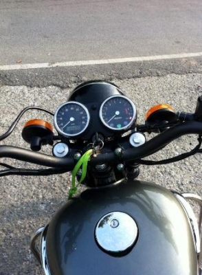 Re: ขาย w650 รับแลก 883 , buell สพม  ปี 2008 เปิดที่ 230,000 ต่อลองได้ สพม นครปฐมครับ 0849300148