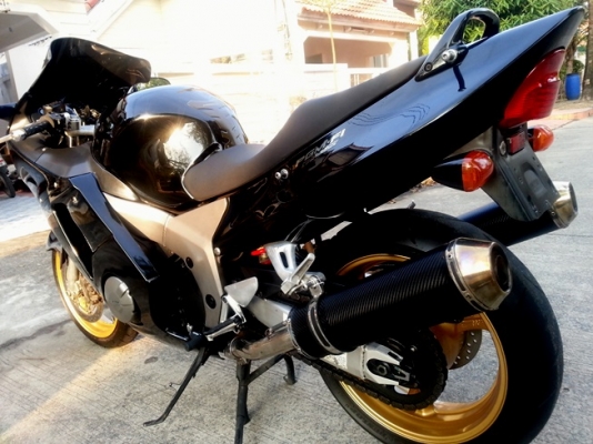<<<<<< CBR 1100 XX Super BlackBird >>>>>>