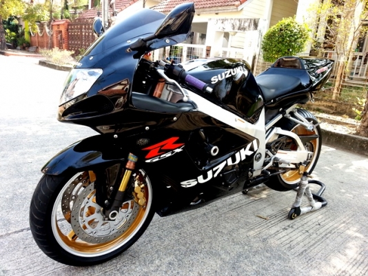 <<<<<<<<<<< Suzuki GSXR 1000 K1 >>>>>>>>>>