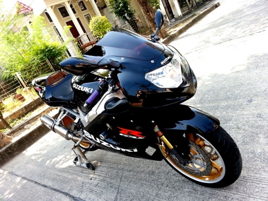 <<<<<<<<<<< Suzuki GSXR 1000 K1 >>>>>>>>>>