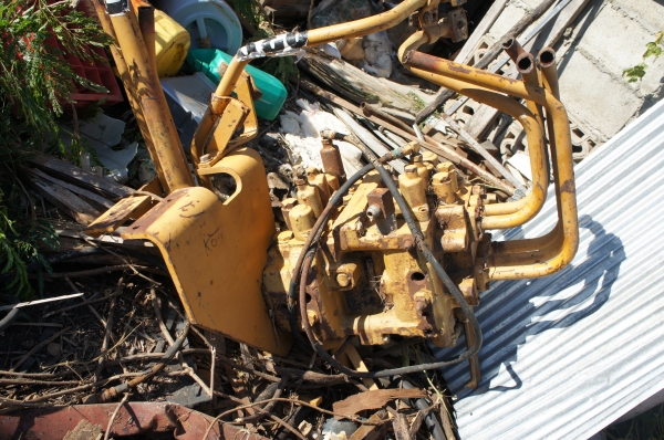 ขายวาล์วปั้มคอนโทล รถแบคโฮ โคมาสุ pc200รุ่น2-3 ขายวาล์วปั้มคอนโทล รถแบคโฮ โคมาสุ pc200รุ่น2-3