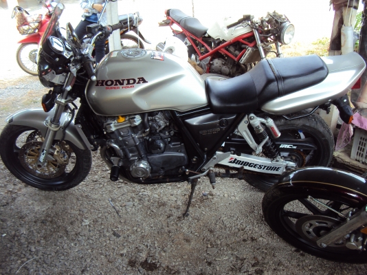 ขาย Honda Cb1000 ปี.96 อินวอย 86,000 บาท ขาย Honda Cb1000 ปี.96 อินวอย 86,000 บาท