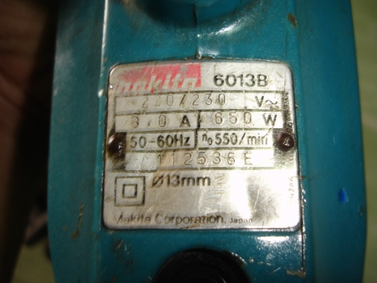 ขายสว่านไฟฟ้ารอบช้า makita 13mm. รุ่น 6013 B (620w.)