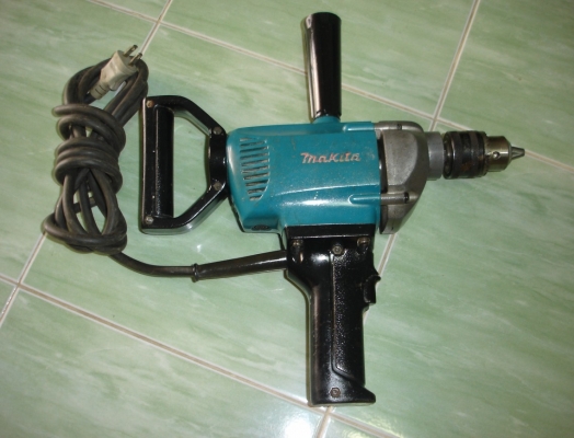 ขายสว่านไฟฟ้ารอบช้า makita 13mm. รุ่น 6013 B (620w.)