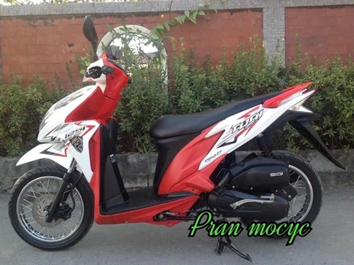 ขายHonda click สีขาวเเดง ปี2103