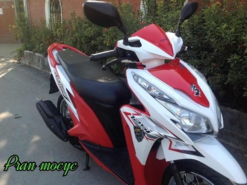 ขายHonda click สีขาวเเดง ปี2103 ขายHonda click สีขาวเเดง ปี2103