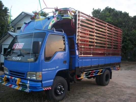 ขายด่วน 680000  ISUZU NQR 120 ตัวพิเศษ คัชซีใหญ่ ยาว 4.3 m พร้อมลุยไร่อ้อย