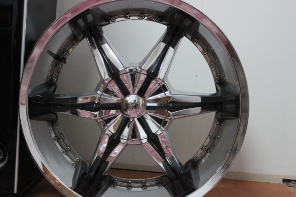 ขายแม็กสะภาพใหม่ 4 วง 22 นิ้ว 6 รู