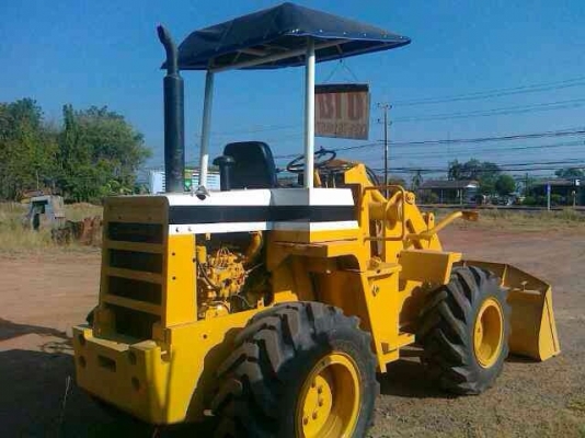 ขายรถตัก Komatsu รุ่น 507 เครื่องดี ยางดี สภาพพร้อมใช้งาน เอกสารสัญญาซื้อขาย