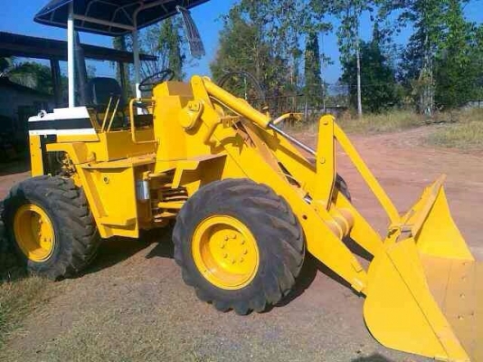 ขายรถตัก Komatsu รุ่น 507 เครื่องดี ยางดี สภาพพร้อมใช้งาน เอกสารสัญญาซื้อขาย ขายรถตัก Komatsu รุ่น 507 เครื่องดี ยางดี สภาพพร้อมใช้งาน เอกสารสัญญาซื้อขาย