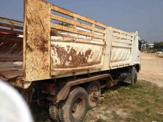 ขาย กระบะดั้มสามมิตร