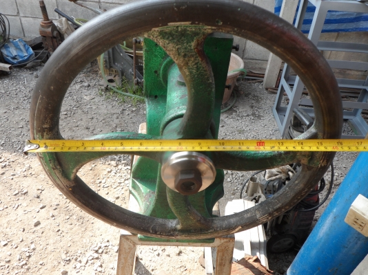 ขายครับขาย ปั้มพวงมาลัย สวย พร้อมใช้ 6000 บาท ขายครับขาย ปั้มพวงมาลัย สวย พร้อมใช้ 6000 บาท