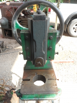 ขายครับขาย ปั้มพวงมาลัย สวย พร้อมใช้ 6000 บาท ขายครับขาย ปั้มพวงมาลัย สวย พร้อมใช้ 6000 บาท