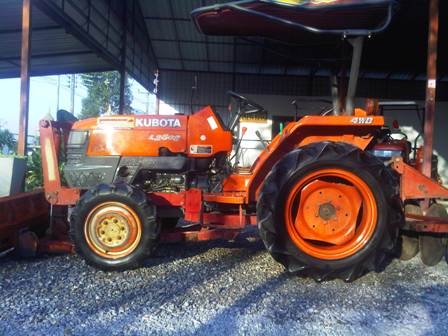 ขายรถไถ Kubota L 2808 (4WD)พร้อมมีดดันและผาน5 ขายรถไถ Kubota L 2808 (4WD)พร้อมมีดดันและผาน5