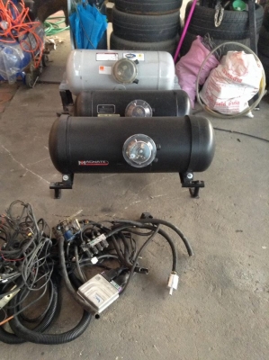 ขายก๊าซLPGระบบหัวฉีดVERSUS -AC-AG-พร้อมอุปกรณ์ใส่ครบชุด ราคาไม่แฟง