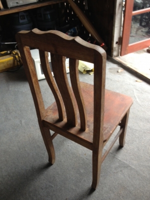 เก้าอี้ไม้มะค่า