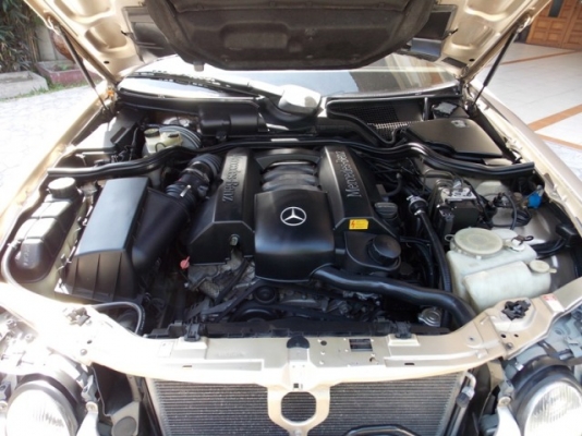 BENZ E240 ปี 2002 สีทอง ติด LPG แล้ว รถบ้านแท้