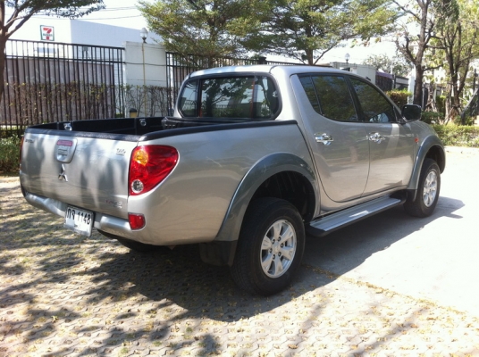 ขาย TRITON 3.2 ตัวTOP ออโต้ 4x4 มือเดียวป้ายแดง ขาย TRITON 3.2 ตัวTOP ออโต้ 4x4 มือเดียวป้ายแดง