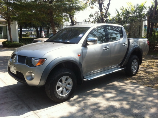 ขาย TRITON 3.2 ตัวTOP ออโต้ 4x4 มือเดียวป้ายแดง ขาย TRITON 3.2 ตัวTOP ออโต้ 4x4 มือเดียวป้ายแดง