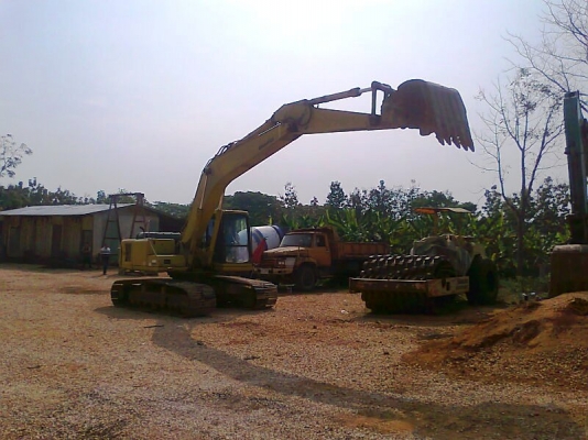 รถขุด KOMATSU PC200-6 รถสวยระบบไฟฟ้าครบ