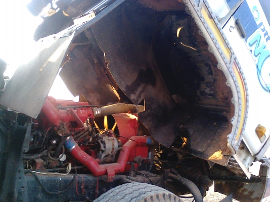 DAEWOO 320 เทอโบแรงม้า พร้อมชุดแแก้ส NGV มีใบคุมเครื่องด้วยครับ พอดีบ้านผมบ้านนอกไม่มีปั้ม NGVครับ ยกลงจาก UDหางปลา