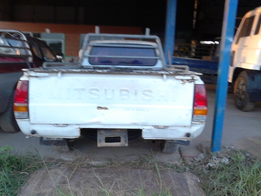 Mitsubishi L200 เฉินหลง ปี 1988 เดิมๆๆ